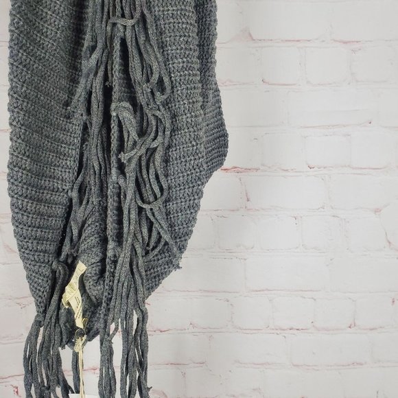 NEW QUAGGA GREEN LABEL Womens Recycled Polyester Infinity Scarf Gray Fringe - Picture 10 of 10